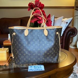 ❌SOLD❌on another site! Neverfull GM monogram